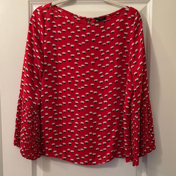 Ann Taylor Factory Tops - Ann Taylor Factory top w pleated wrists, Medium